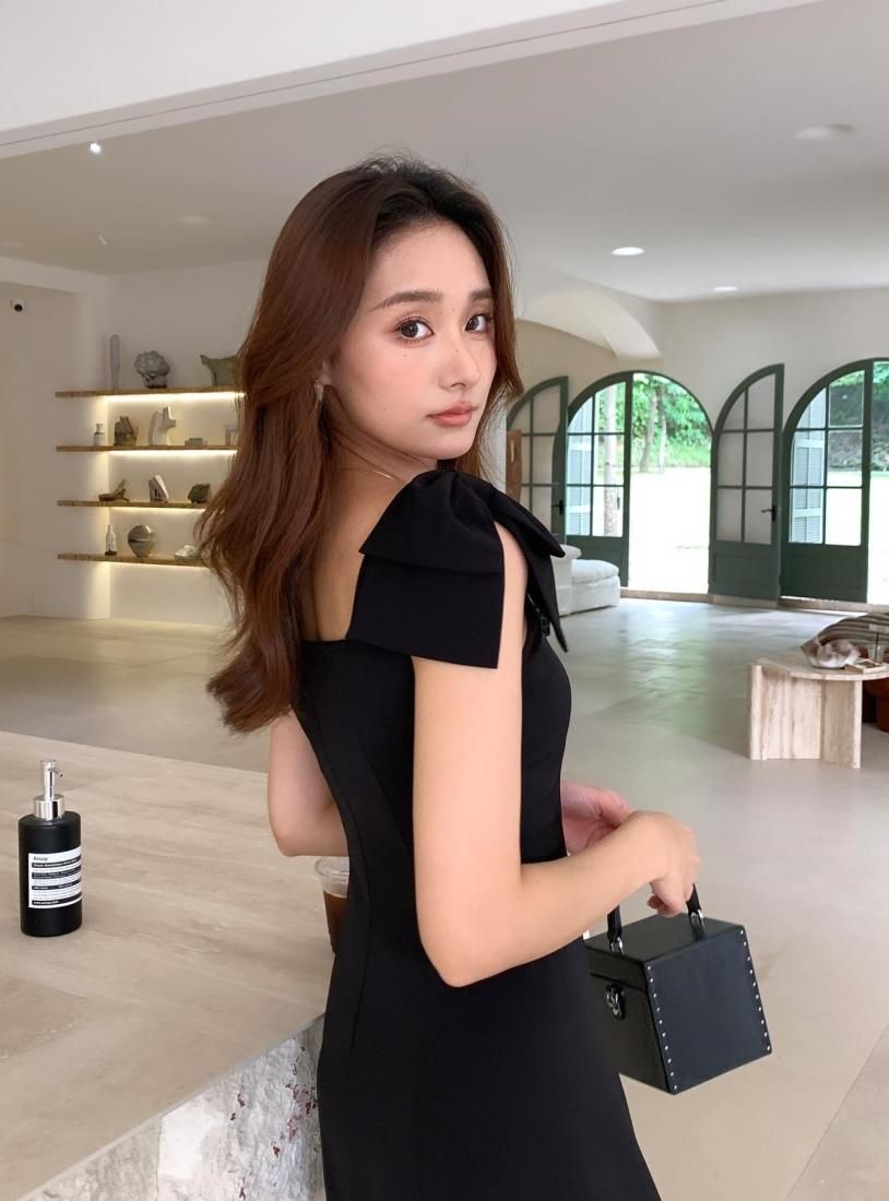 バースデーバッシュ　NINA RIBBON DRESS NINA RIBBON DRESS - BIRTHDAY BASH