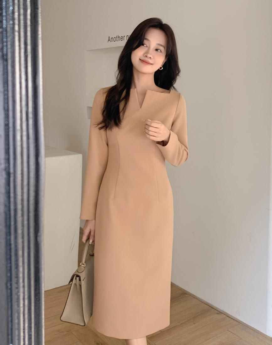 KEY NECK MIDI DRESS - BIRTHDAY BASH