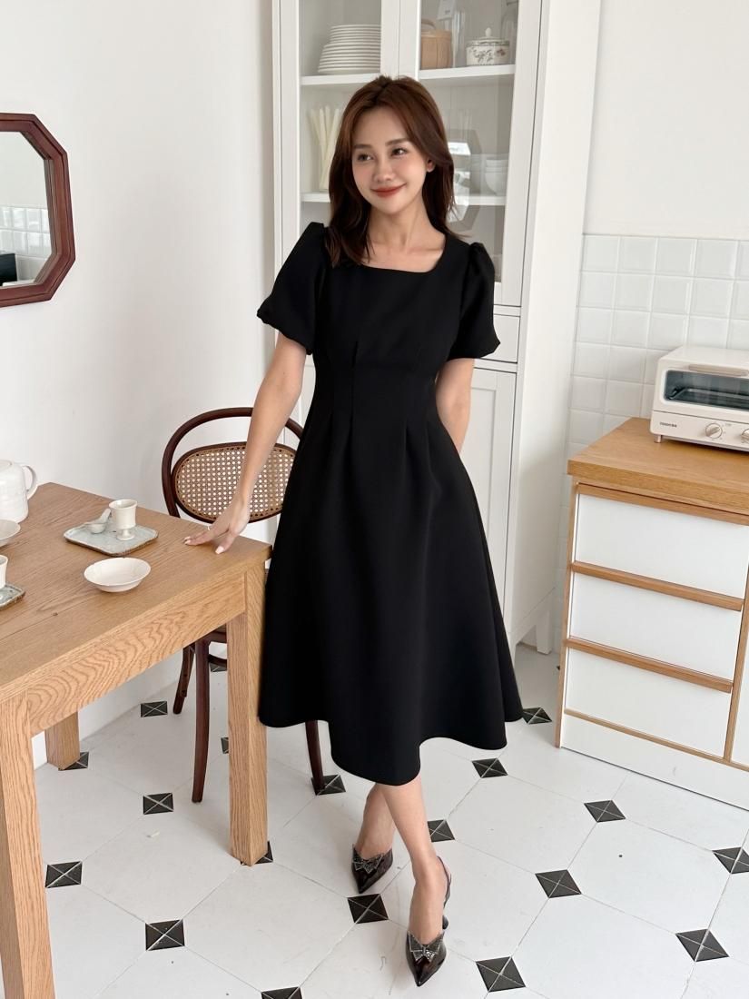 アメージングタイランド・グランドセール LINE A COLLAR SQUARE TUCK WAIST DRESS BASH BIRTHDAY - カットソー(半袖+袖なし)