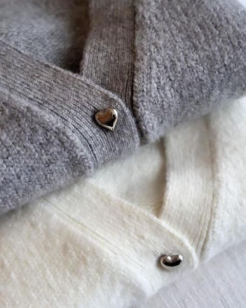 Amiens HEART BUTTON CARDIGAN