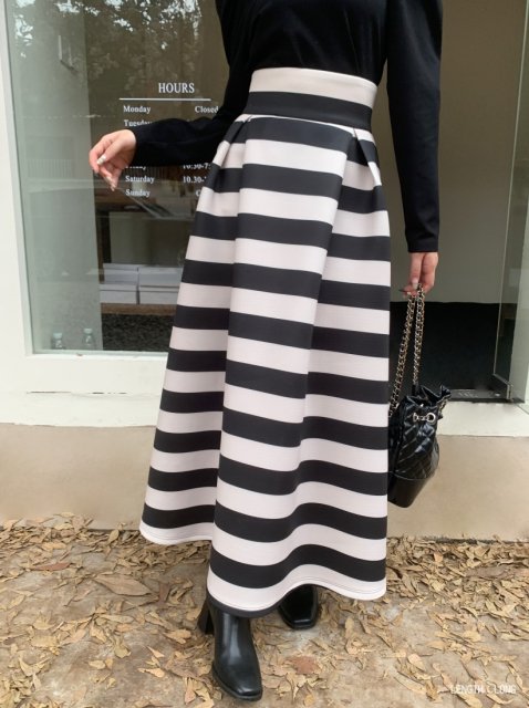 BORDER ALINE SKIRT