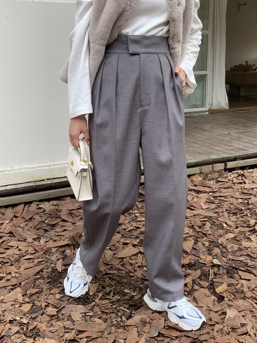 TUCK STRAIGHT PANTS GRAY - BIRTHDAY BASH