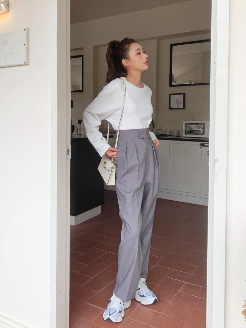 バースデーバッシュ　TUCK STRAIGHT PANTS TUCK STRAIGHT PANTS BLACK - BIRTHDAY BASH