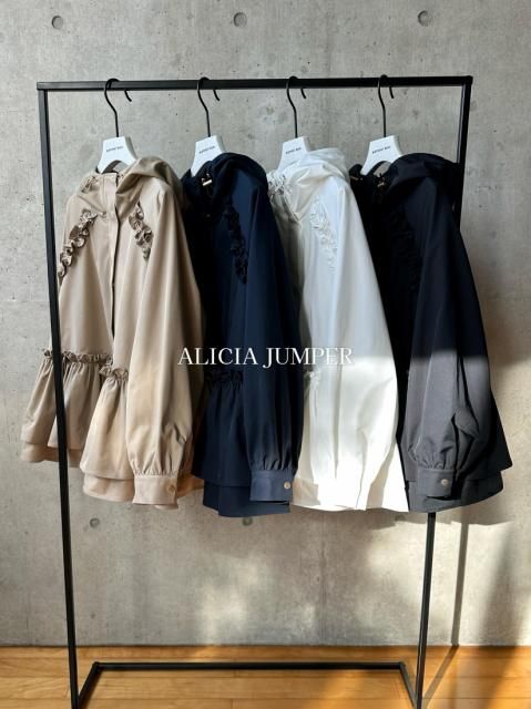ùALICIA JUMPER