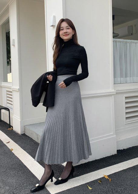 BB KNIT PLEATS SKIRT