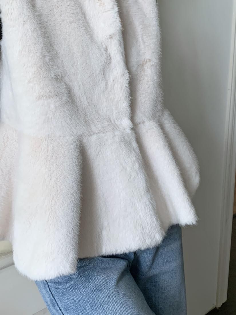 FUR PEPLUM VEST WHITE - BIRTHDAY BASH