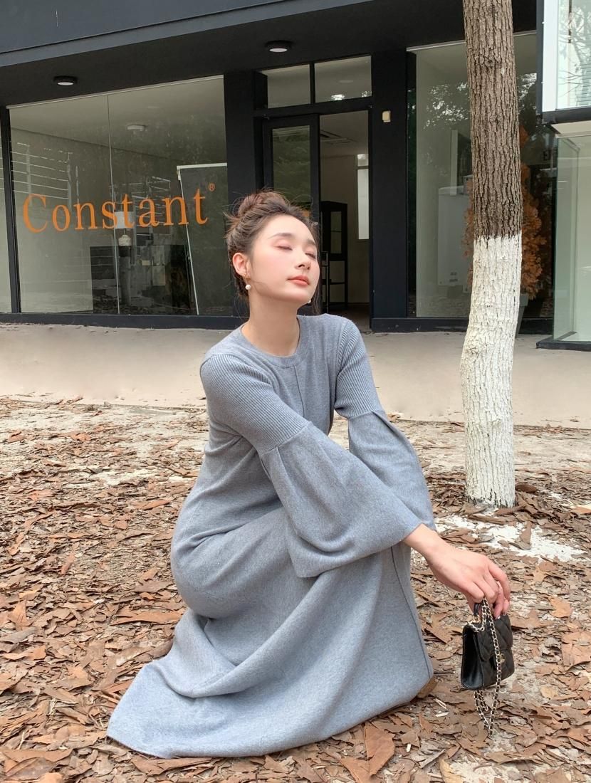 BELLSLEEVE KNIT DRESS - BIRTHDAY BASH