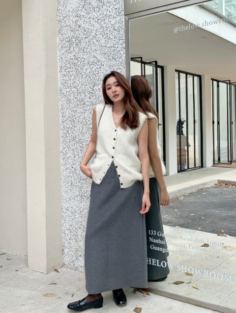 BB WOOL BACK SLIT LONG SKIRT