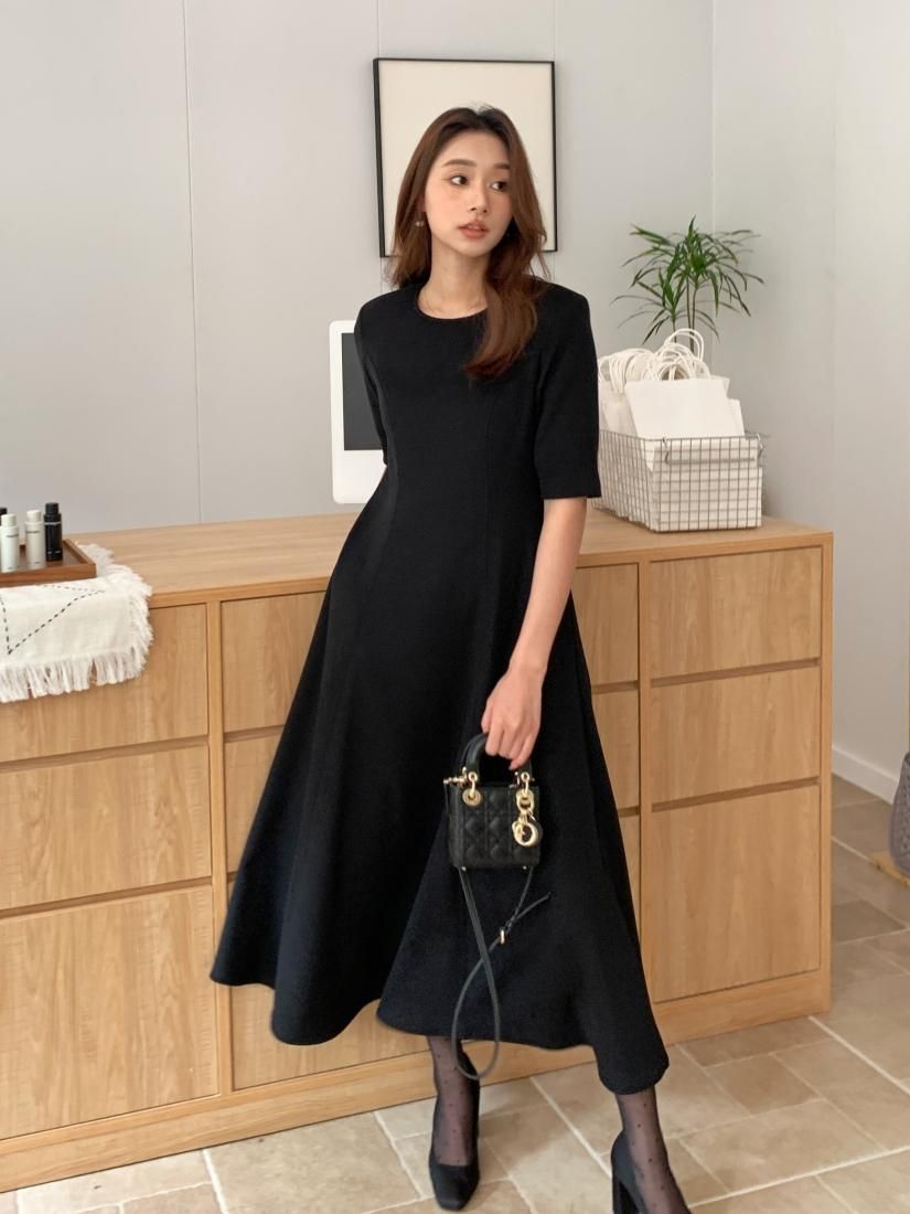CARA WOOL FLARE LONG DRESS - BIRTHDAY BASH