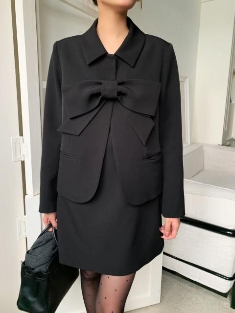 60% OFFLILA BIG RIBBON JACKET<img class='new_mark_img2' src='https://img.shop-pro.jp/img/new/icons41.gif' style='border:none;display:inline;margin:0px;padding:0px;width:auto;' />