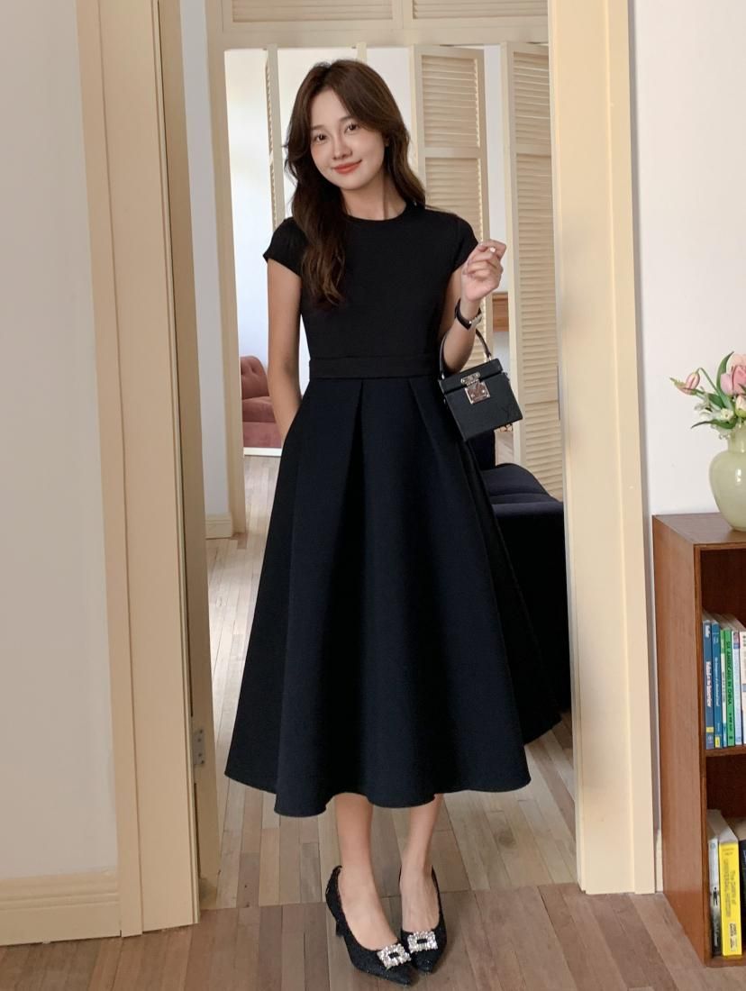 PREMIUM CREW NECK BALLOON DRESS - BIRTHDAY BASH