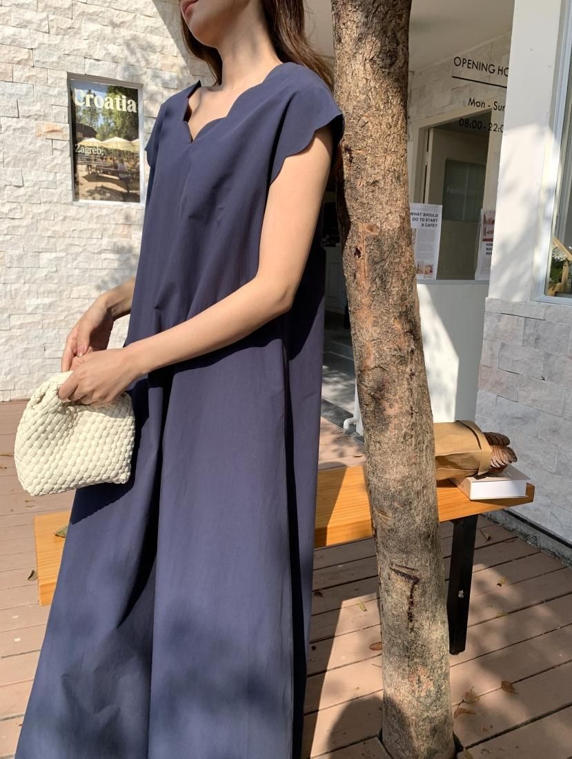 バースデーバッシュ　SCALLOPED A LINE DRESS ワンピース SCALLOPED A LINE DRESS - BIRTHDAY BASH