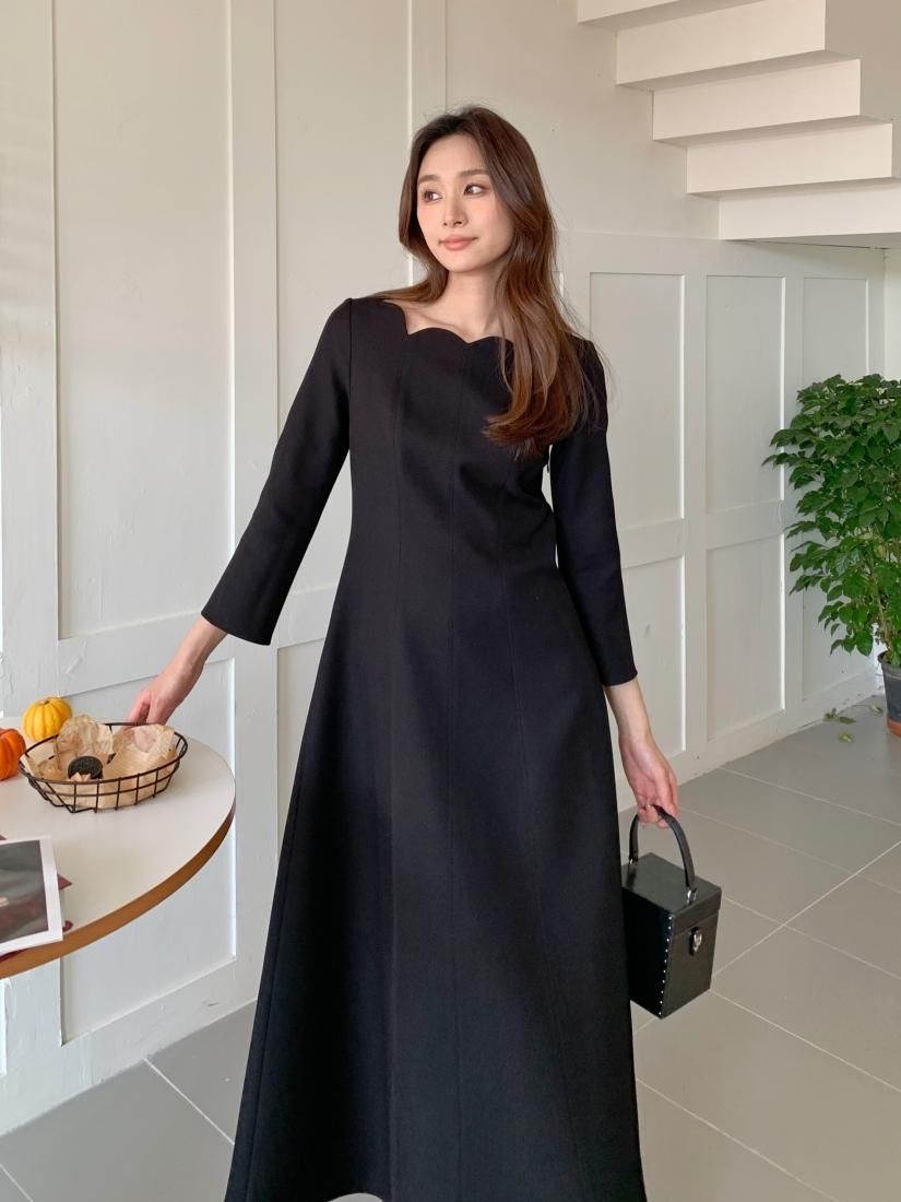 6【美品】バースデーバッシュ　SCALLOPED A LINE DRESS SCALLOPED A LINE DRESS - BIRTHDAY BASH