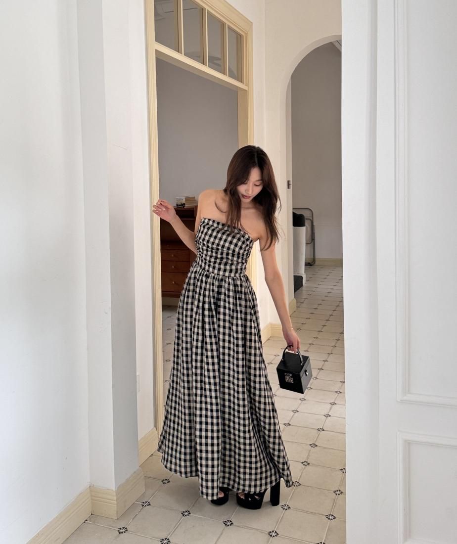 OFF SHOULDER GINGHAM DRESS IN LINEN - BIRTHDAY BASH