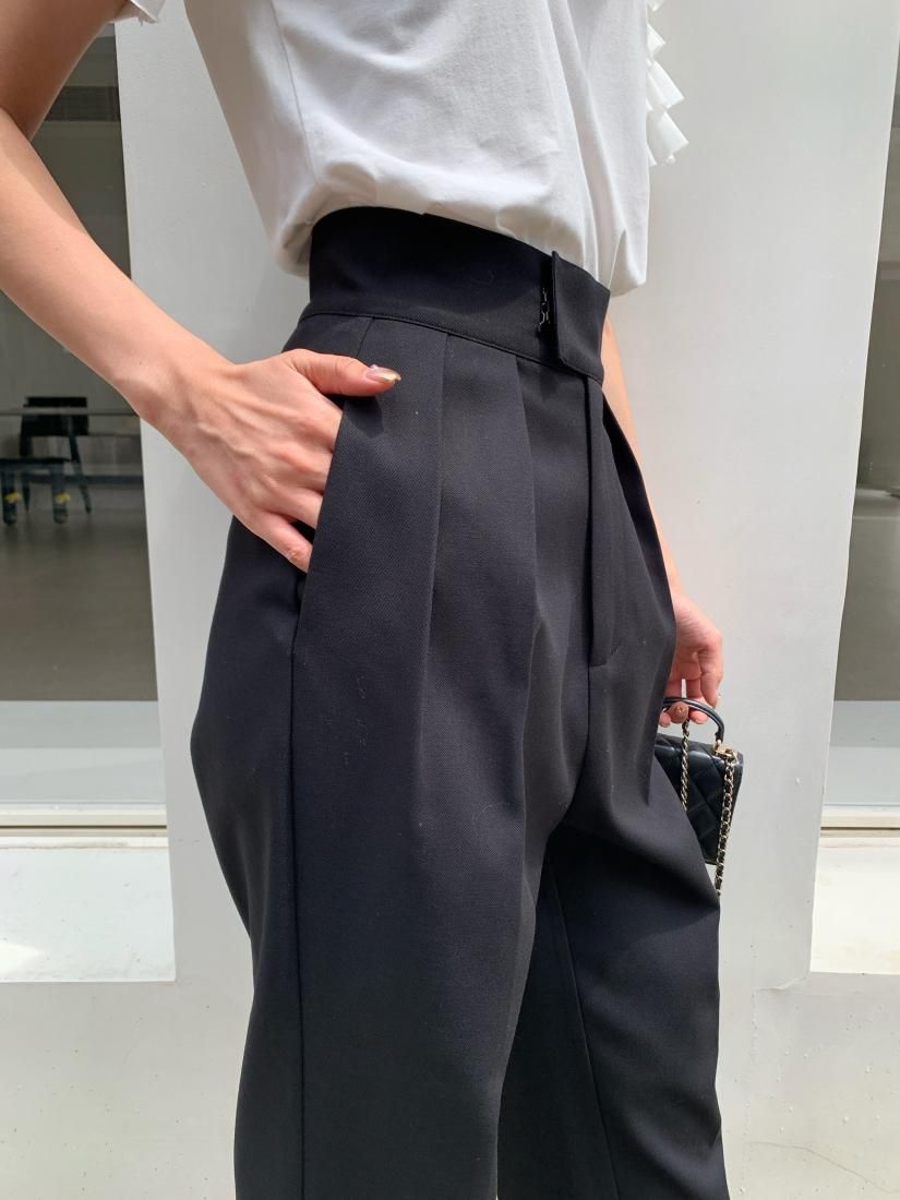 バースデーバッシュ　TUCK STRAIGHT PANTS TUCK STRAIGHT PANTS BLACK - BIRTHDAY BASH