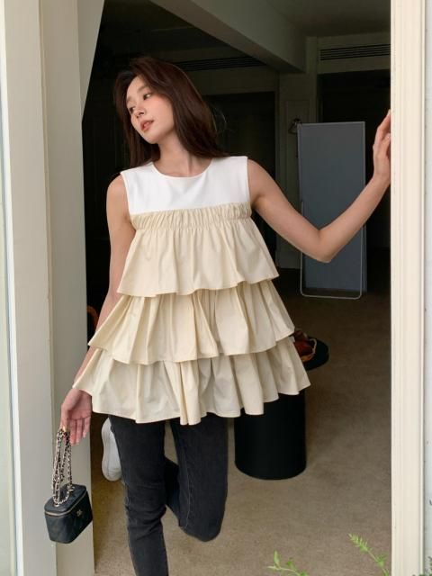 DOCKING TRIPLE FRILL TOPS
