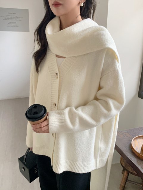 KNIT CARDIGAN with MUFFLER