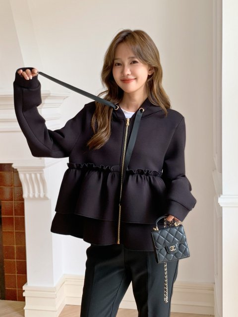 TIERED FRILL HOODIE