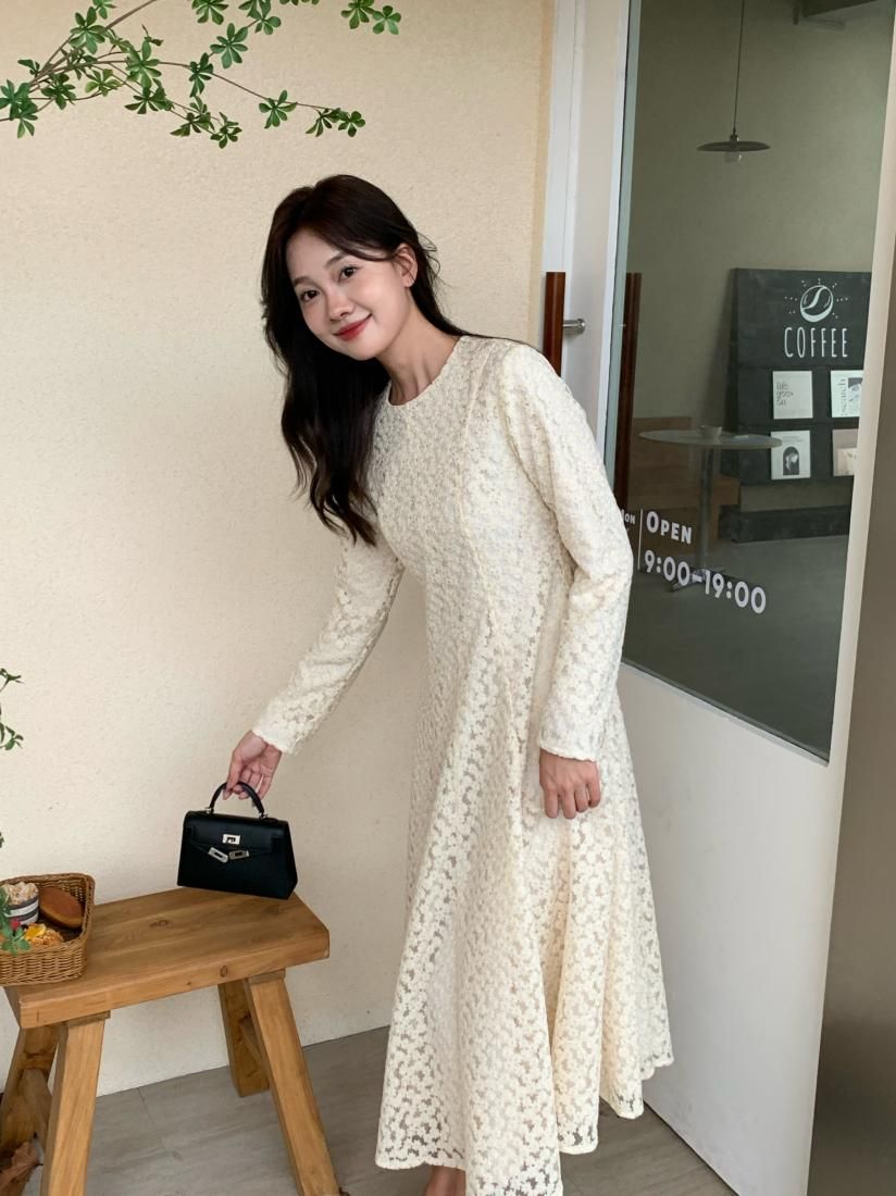 FLOWER LACE LONG DRESS - BIRTHDAY BASH