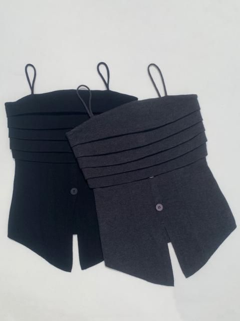 SLIM BUTTON SLIT CAMISOLE