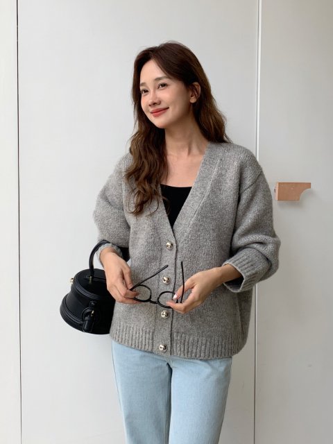 METAL BUTTON CARDIGAN