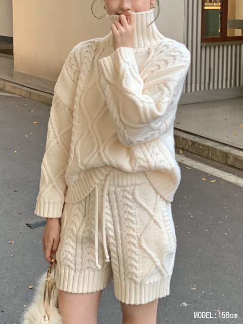 CABLE KNIT SHORT SET UP