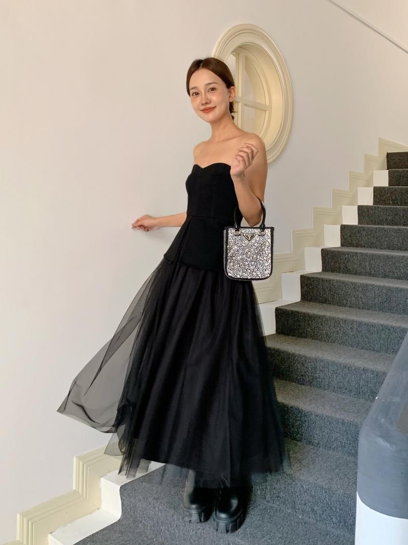 ワンピース riu Tulle docking denim dress 今週のRiu新作📢💙 5/21(水)19:00〜発売開始 ・Tulle docking