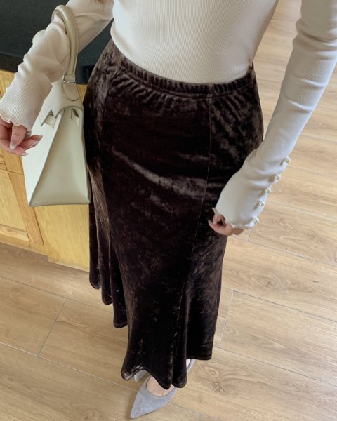 VELOUR FLARE SKIRT