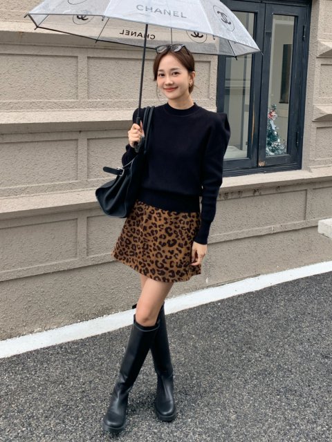 LEOPARD SHORT SKIRT