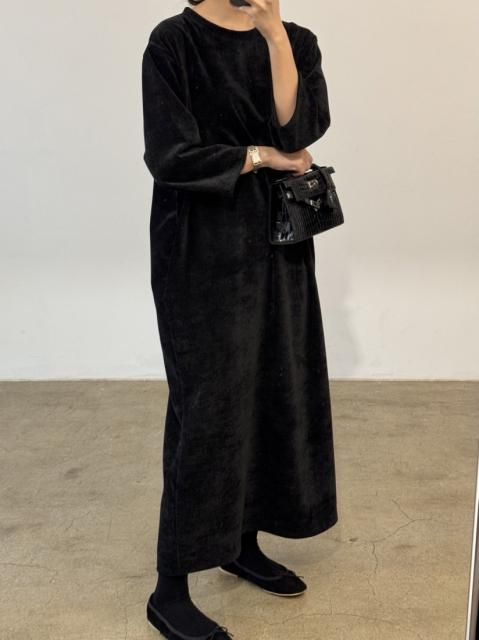 50% OFFKR VELOUR SIMPLE DRESS<img class='new_mark_img2' src='https://img.shop-pro.jp/img/new/icons41.gif' style='border:none;display:inline;margin:0px;padding:0px;width:auto;' />