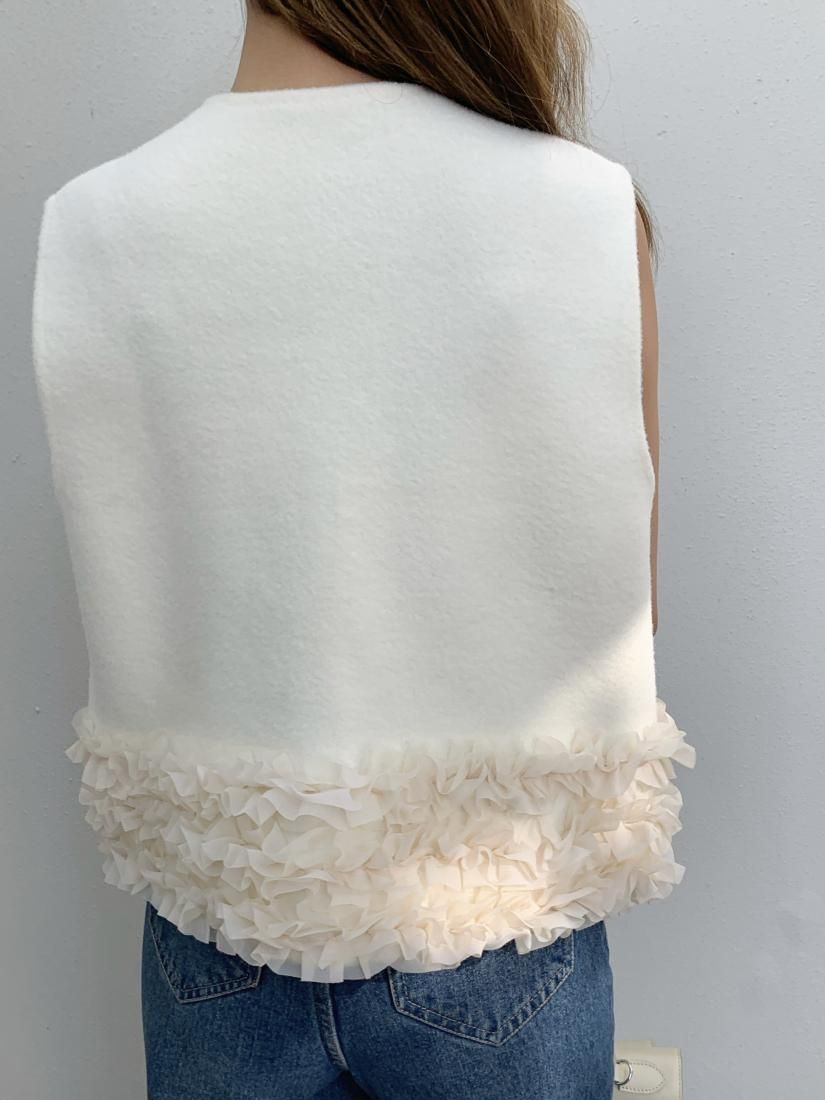 FRILL HEM SHORT GILET - BIRTHDAY BASH