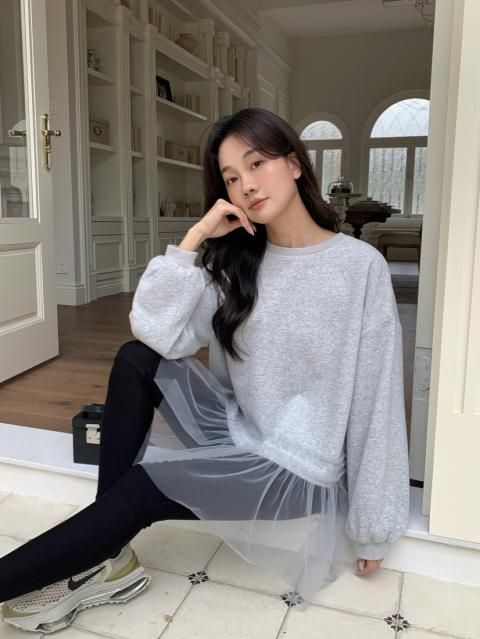 TULLE DOCKING SWEAT TOPS