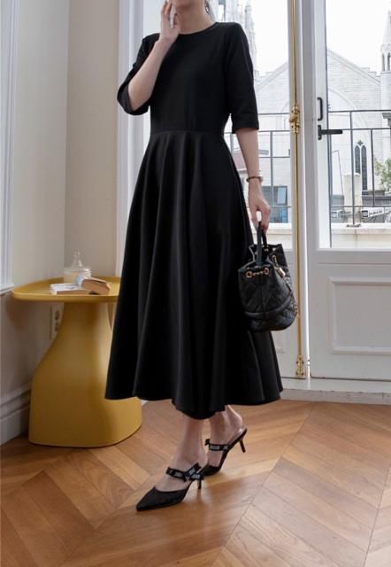 KR BACK ZIP A LINE DRESS