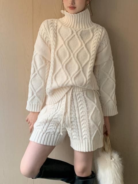 CABLE KNIT SHORT SET UP IVORY