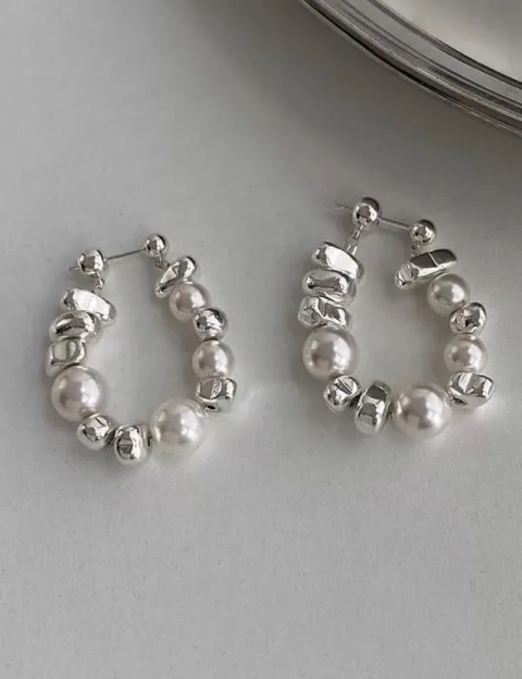 PEARL COMBINATION METAL HOOP PIERCE