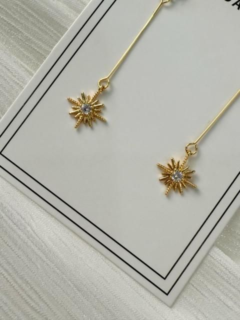 LUMINOUS GOLD CHAIN PIERCE