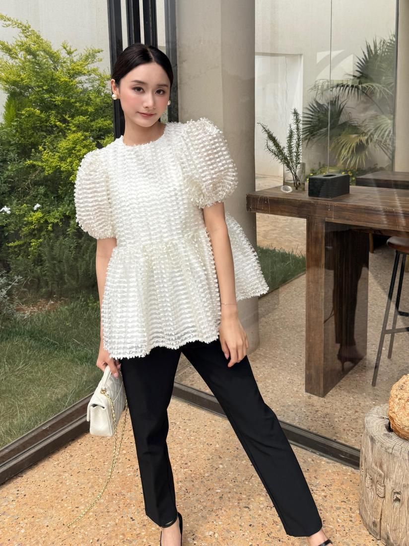 芸能人愛用のおすすめ最新情報 POPPY PUFF PEPLUM TOPS - BIRTHDAY BASH トップス