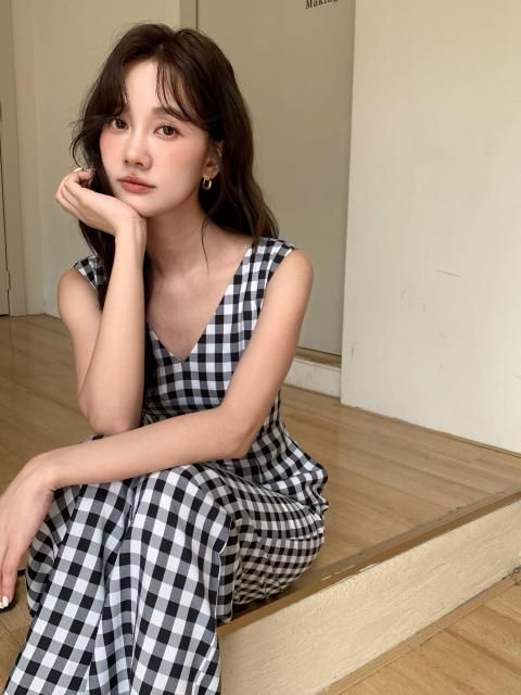 V NECK GINGHAM ROMPERS