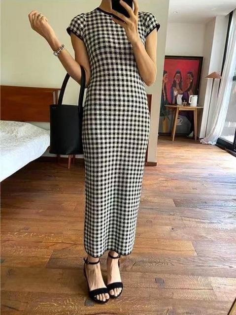 HIGH NECK BALLOON KNIT DRESS - BIRTHDAY BASH