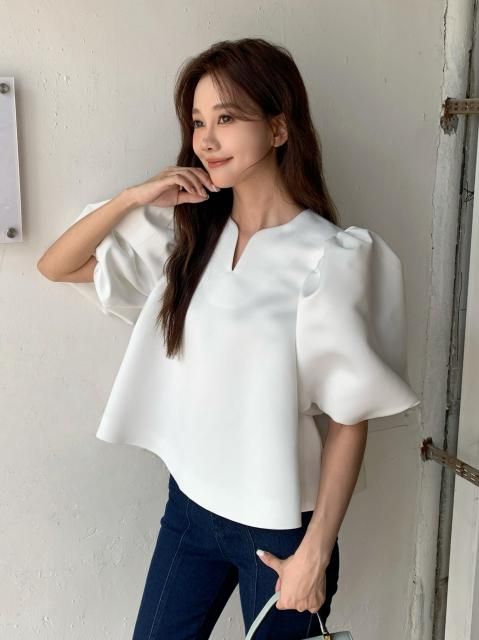 SATIN KEY NECK PUFF TOPS