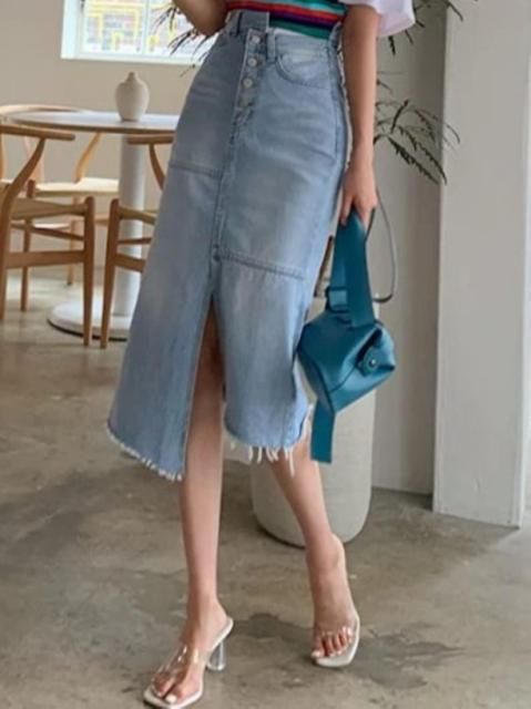 DECORATIVE BUTTON DENIM SKIRT