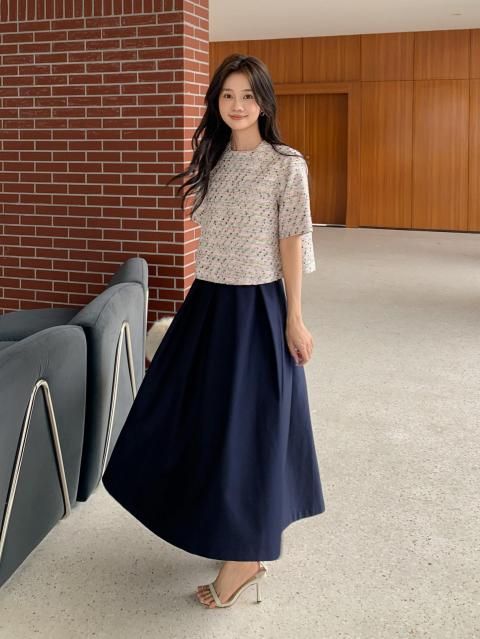 SATIN BONDING TUCK VOLUME SKIRT NAVY