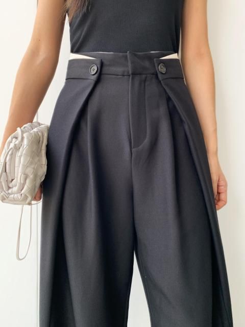 8/4am11:00 ORDER STARTBUTTON TUCK STRAIGHT WIDE PANTS