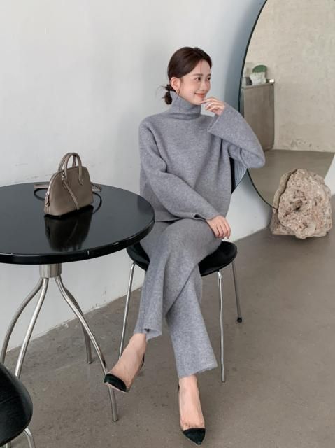 HIGH NECK VOLUME KNIT SETUP