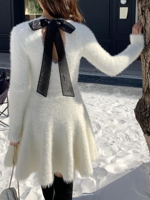 BACK OPEN RIBBON SHAGGY DRESS