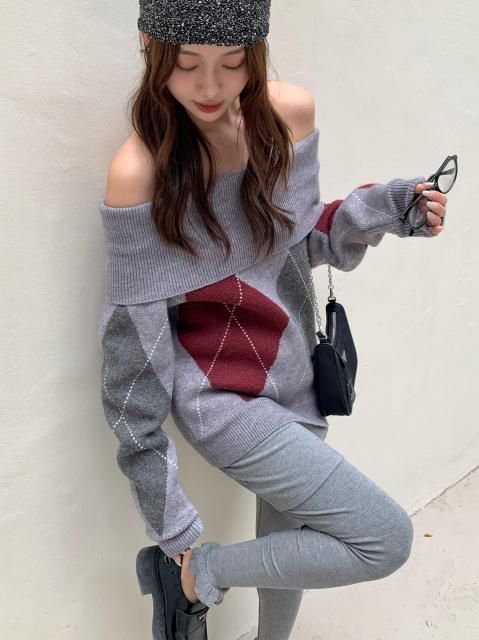 2WAY OFF SHOULDER ARGYLE KNIT