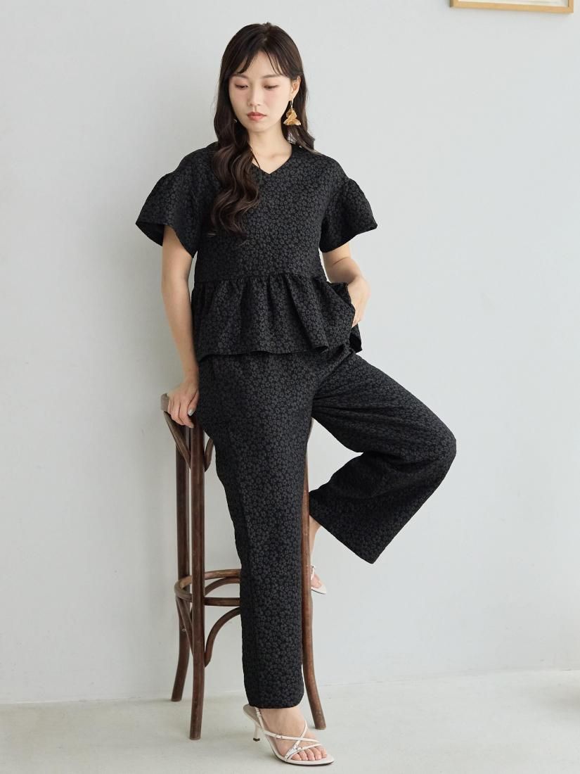 トップス eaphi flower jacquard peplum tops Black eaphi flower jacquard peplum tops - メルカリ