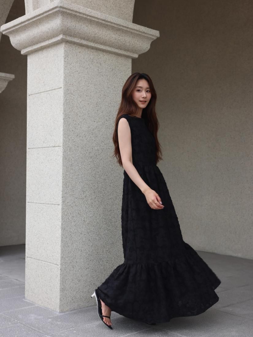 LACE BACK OPEN DRESS - BIRTHDAY BASH