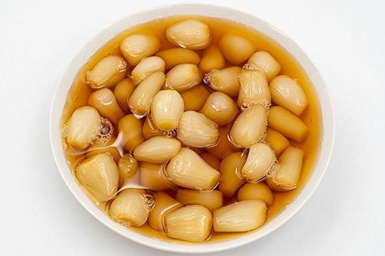 乳酸発酵でまろやか！大粒らっきょう】はちみつ黒酢らっきょう