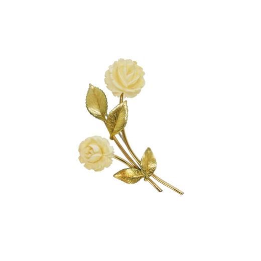 クレメンツ(Krementz)2輪のアイボリー色の薔薇とリーフの